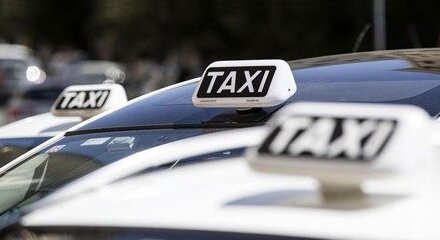 Taxi